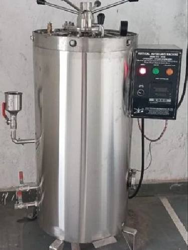 Vertical Autoclave Machine